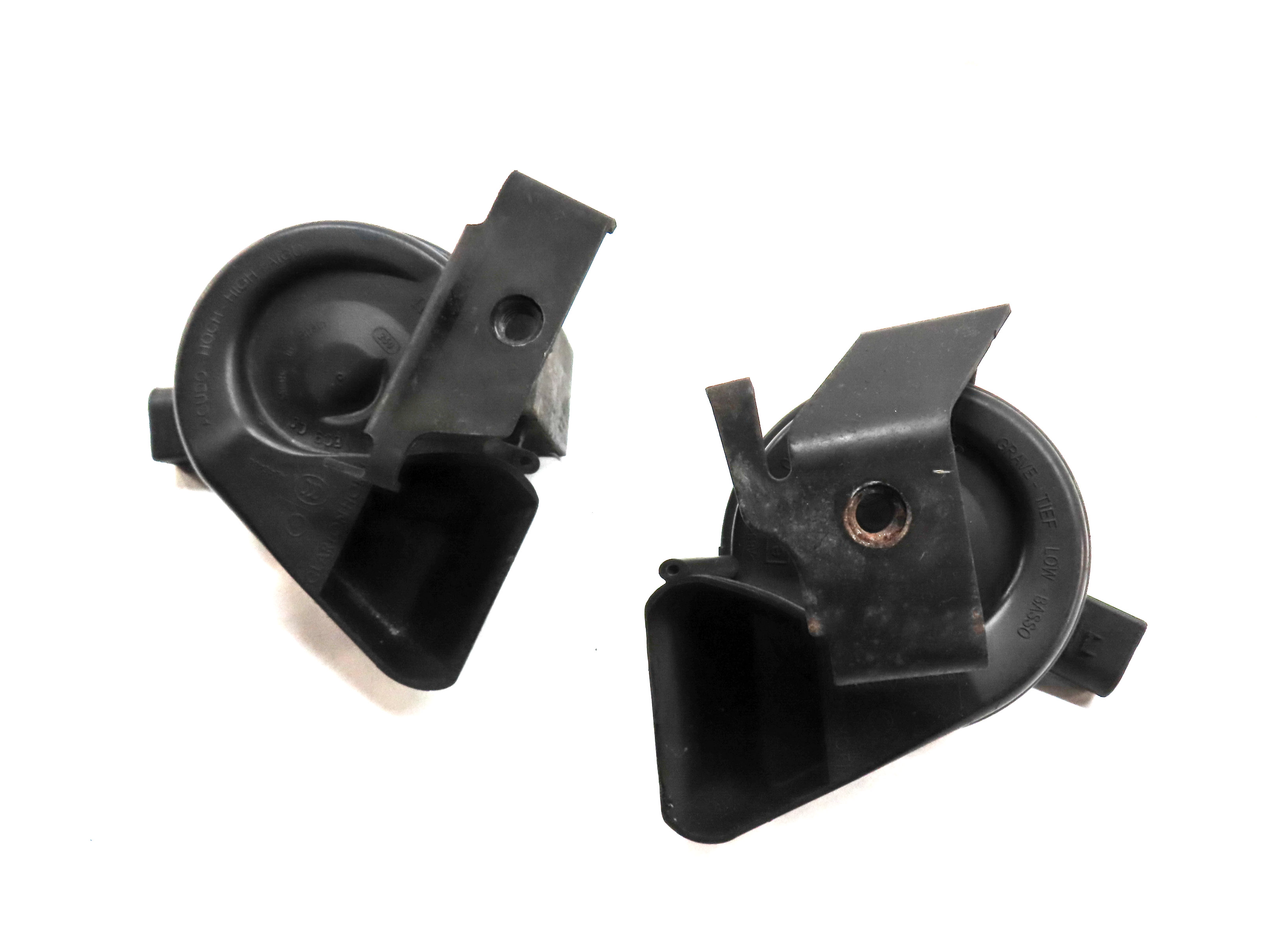 2011-2013 PORSCHE CAYENNE (958) HIGH & LOW TONE HORN SET-2 — exact item pictured